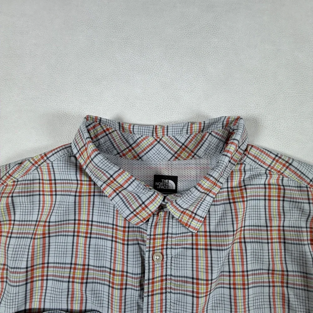 The North Face Mens XXL Short Sleeve Plaid Button Down Hiking Shirt Gray Orange